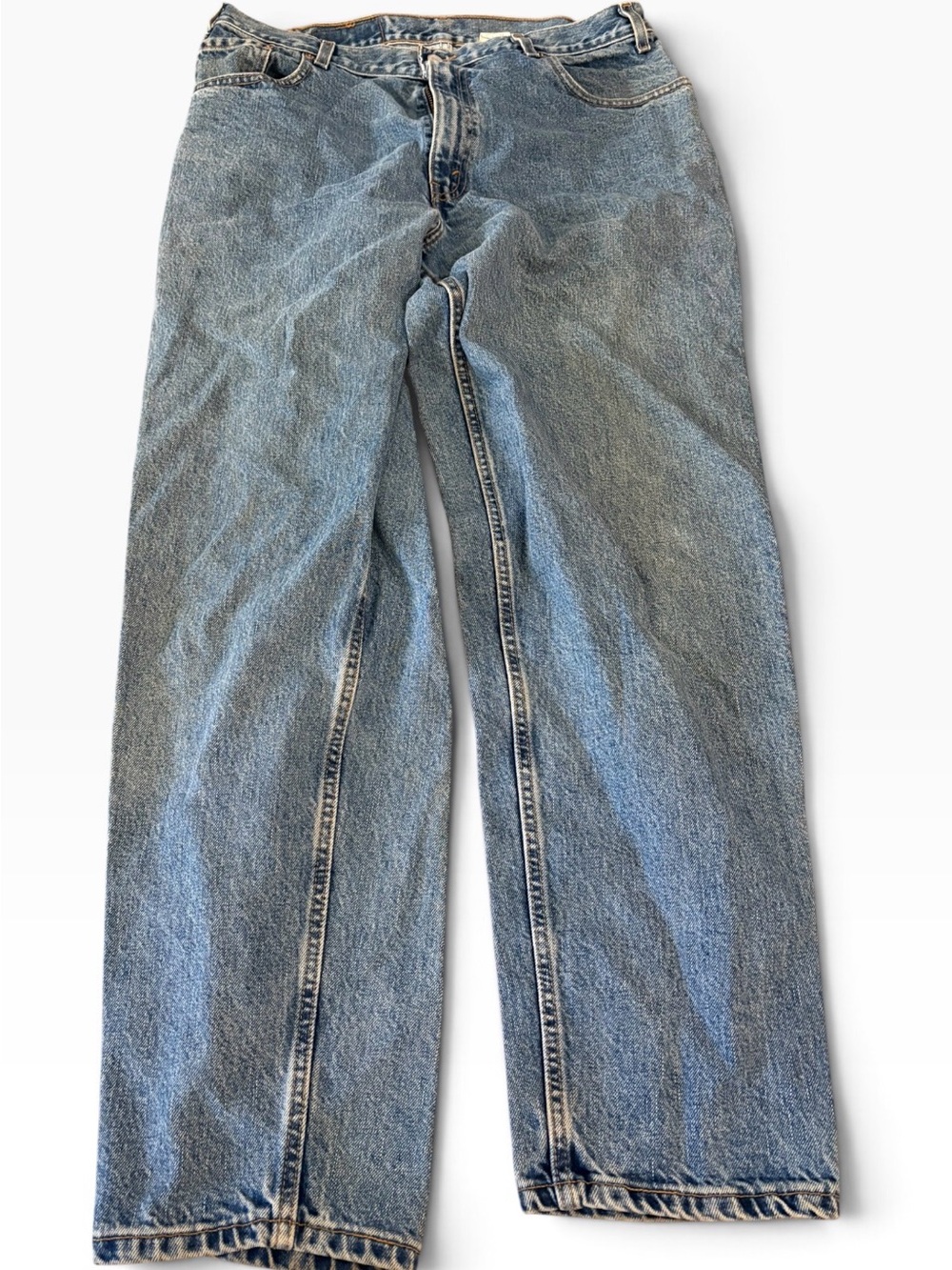 Classic Men’s 560 Levi Blue Denim Jeans
